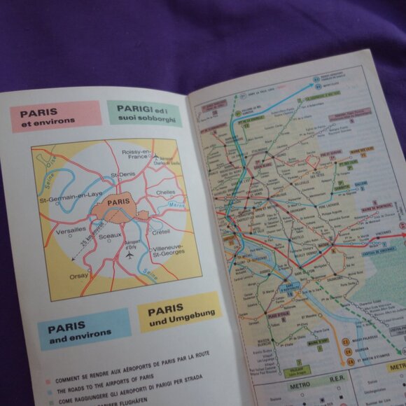 Vintage 1988 Michelin PARIS et environs Hotels-Restaurants ISBN 2.06.006.888-6 - Picture 9 of 14